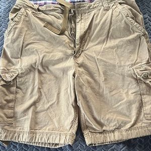 Urban pipeline cargo shorts